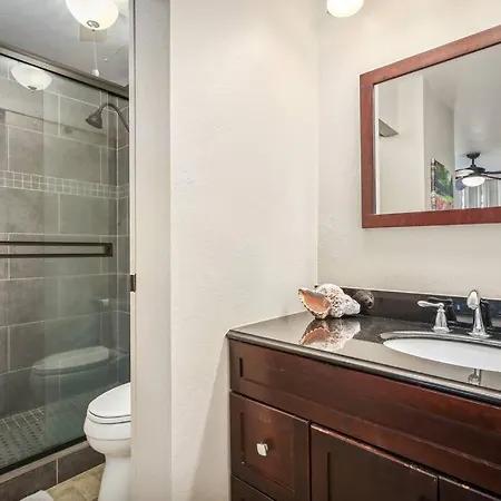 Beautiful 2/2 Condo In Kailua Kona. Ocean View! Exterior photo